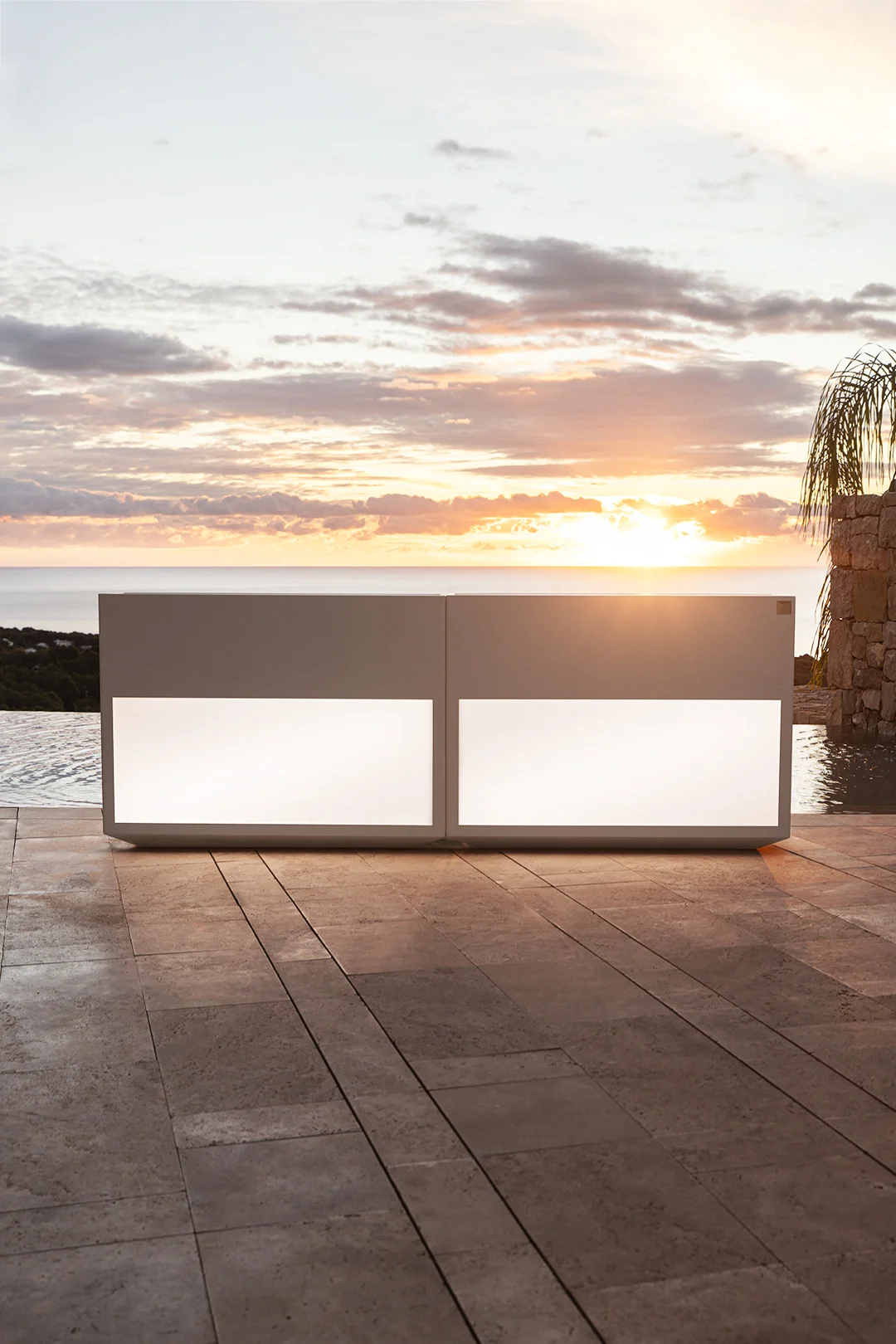 jardineras exteriores con luz