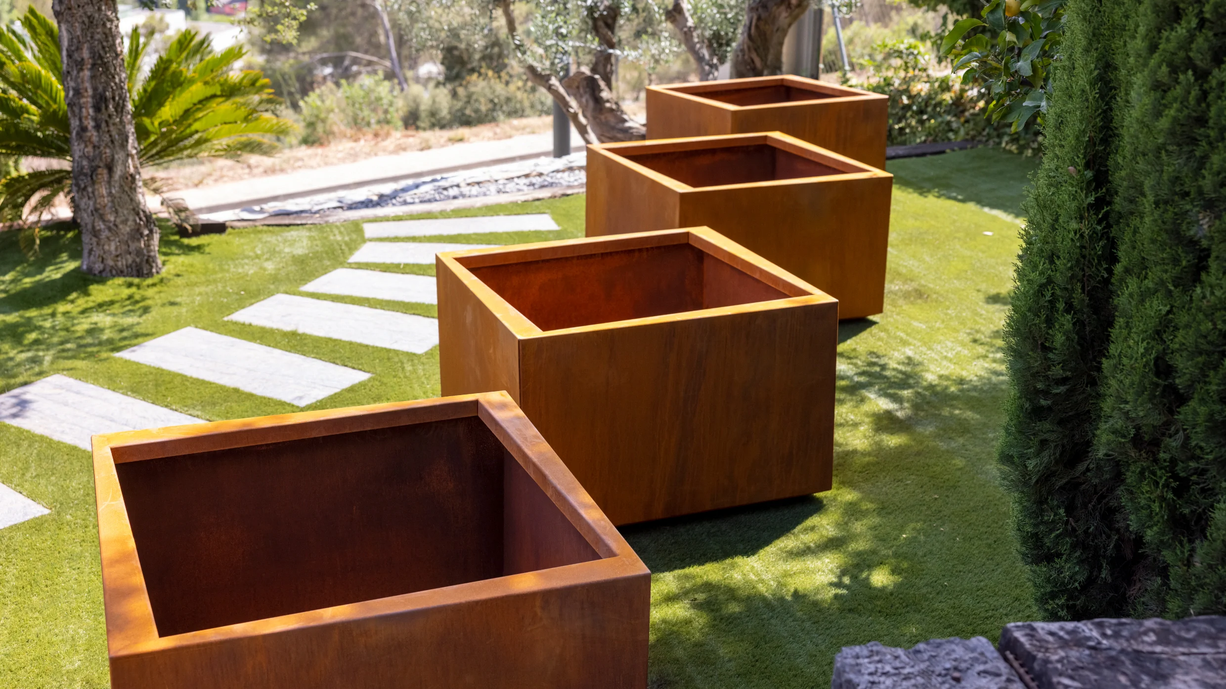 macetero acero corten